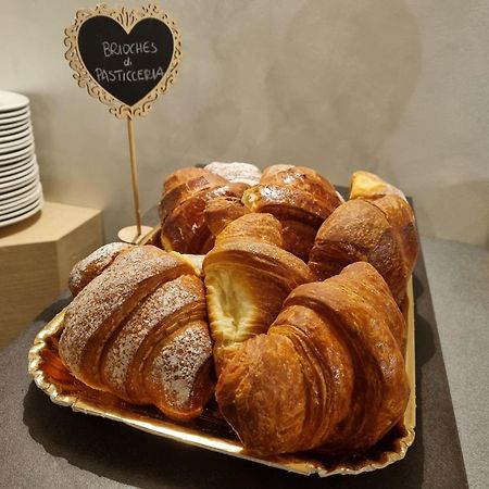 La Ruota Hotel Morbegno Ngoại thất bức ảnh